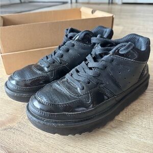 Ugg Women’s Highland Sneakers Black